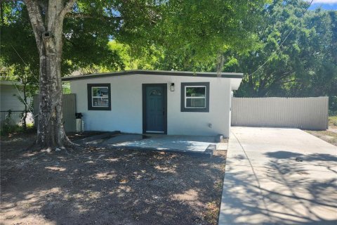 House in Tarpon Springs, Florida 3 bedrooms, 75.81 sq.m. № 1644040 - photo 30