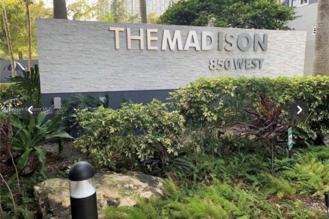 Кондоминиум с 1 спальней в Майами, Флорида № 2021412