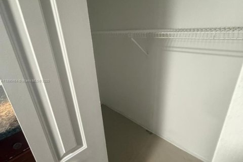 Купить кондоминиум в Майами, Флорида 1 спальня, 64.01м2, № 2021412 - фото 7