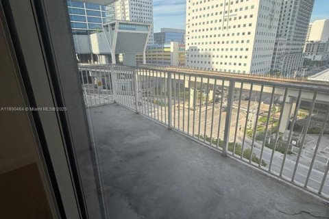 Купить кондоминиум в Майами, Флорида 1 спальня, 64.01м2, № 2021412 - фото 13