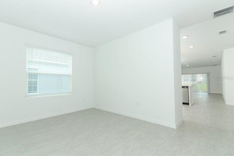 House in Haines City, Florida 3 bedrooms, 148.92 sq.m. № 1765845 - photo 5
