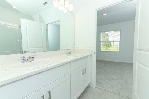 House in Haines City, Florida 3 bedrooms, 148.92 sq.m. № 1765845 - photo 18