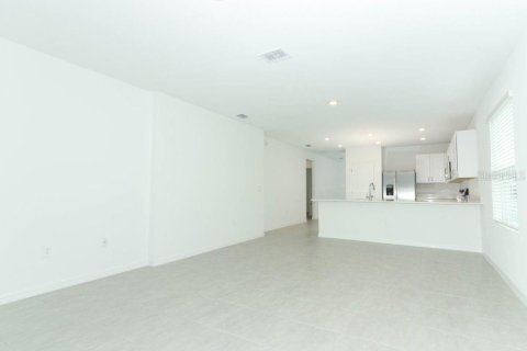 House in Haines City, Florida 3 bedrooms, 148.92 sq.m. № 1765845 - photo 10
