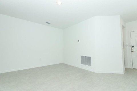 House in Haines City, Florida 3 bedrooms, 148.92 sq.m. № 1765845 - photo 4