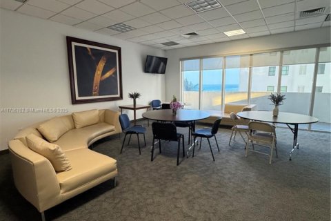 Condominio en venta en Miami Beach, Florida, 1 dormitorio, 63.45 m2 № 1708834 - foto 20