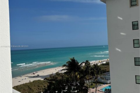 Condominio en venta en Miami Beach, Florida, 1 dormitorio, 63.45 m2 № 1708834 - foto 1