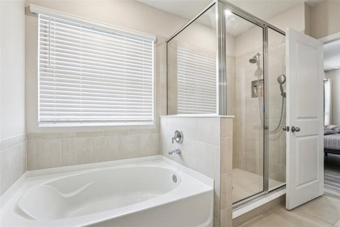 House in San Antonio, Florida 5 bedrooms, 272.58 sq.m. № 1832658 - photo 29