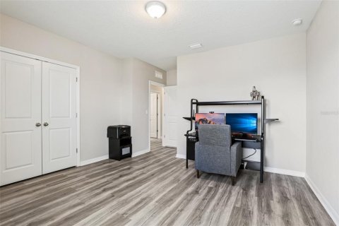 House in San Antonio, Florida 5 bedrooms, 272.58 sq.m. № 1832658 - photo 20