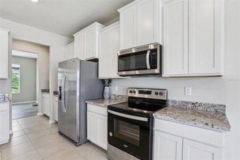 House in San Antonio, Florida 5 bedrooms, 272.58 sq.m. № 1832658 - photo 11