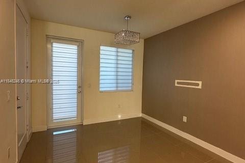 Снять в аренду таунхаус в Дорал, Флорида 3 спальни, 157.19м2, № 1936238 - фото 6