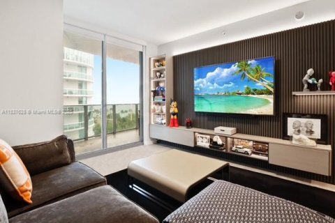 Condominio en venta en Miami, Florida, 3 dormitorios, 187.48 m2 № 1822216 - foto 29