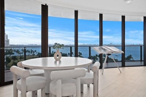 Condominio en venta en Miami, Florida, 3 dormitorios, 187.48 m2 № 1822216 - foto 6