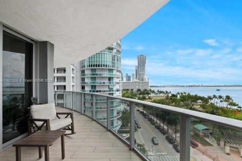 Condominio en venta en Miami, Florida, 3 dormitorios, 187.48 m2 № 1822216 - foto 9