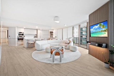 Condominio en venta en Miami, Florida, 3 dormitorios, 187.48 m2 № 1822216 - foto 13