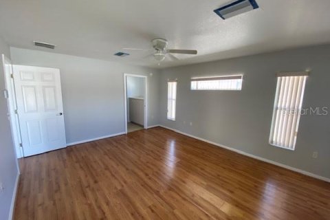 Villa ou maison à louer à Ocala, Floride: 3 chambres, 163.69 m2 № 2102904 - photo 6