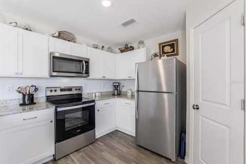 House in Port Charlotte, Florida 3 bedrooms, 152.92 sq.m. № 2235374 - photo 7