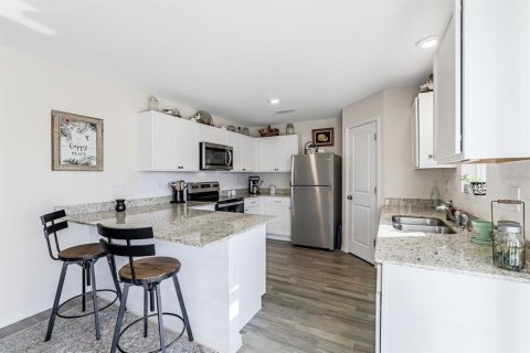 House in Port Charlotte, Florida 3 bedrooms, 152.92 sq.m. № 2235374 - photo 6