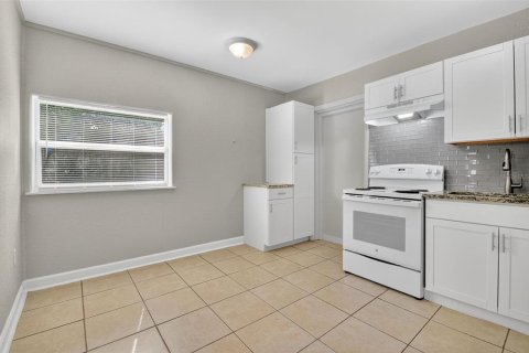 House in Kissimmee, Florida 2 bedrooms, 71.26 sq.m. № 1904643 - photo 2