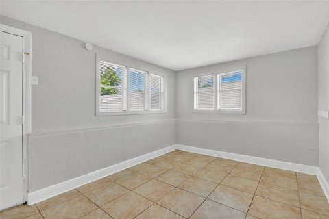House in Kissimmee, Florida 2 bedrooms, 71.26 sq.m. № 1904643 - photo 12