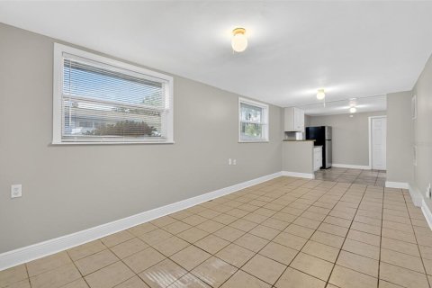 House in Kissimmee, Florida 2 bedrooms, 71.26 sq.m. № 1904643 - photo 8