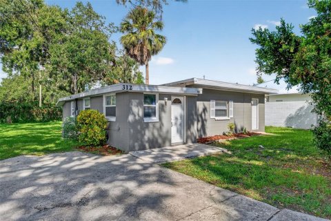 House in Kissimmee, Florida 2 bedrooms, 71.26 sq.m. № 1904643 - photo 1