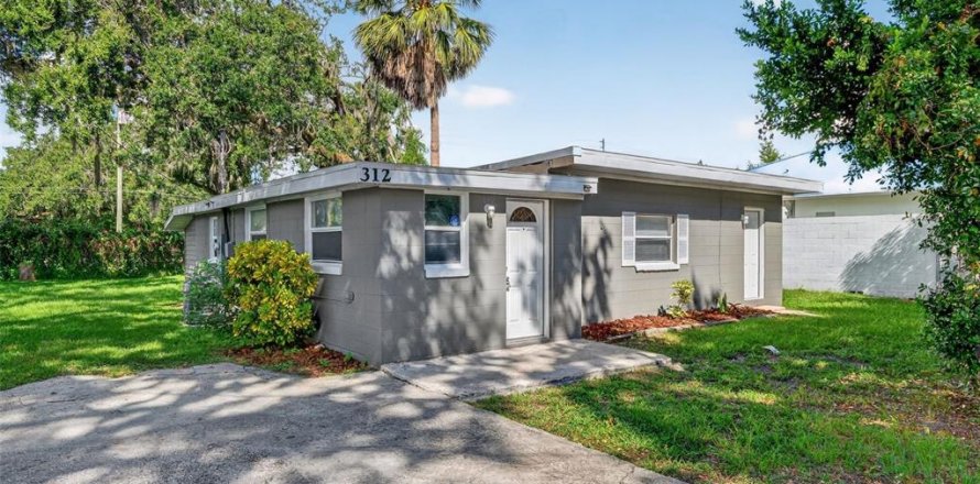 House in Kissimmee, Florida 2 bedrooms, 71.26 sq.m. № 1904643