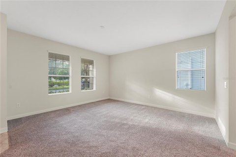House in Orlando, Florida 3 bedrooms, 181.16 sq.m. № 2388964 - photo 8