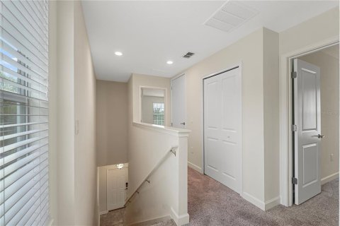 House in Orlando, Florida 3 bedrooms, 181.16 sq.m. № 2388964 - photo 18
