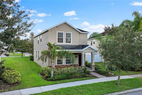 House in Orlando, Florida 3 bedrooms, 181.16 sq.m. № 2388964 - photo 2