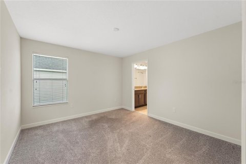 House in Orlando, Florida 3 bedrooms, 181.16 sq.m. № 2388964 - photo 30