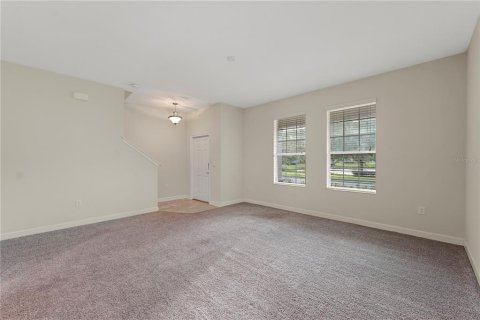 House in Orlando, Florida 3 bedrooms, 181.16 sq.m. № 2388964 - photo 7