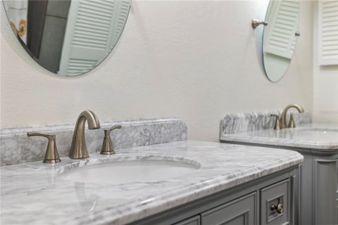 Villa ou maison à vendre à Grand Island, Floride: 4 chambres, 296.82 m2 № 1530186 - photo 19
