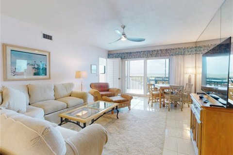 Condo in New Smyrna Beach, Florida, 2 bedrooms  № 1532014 - photo 7