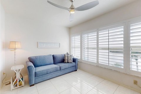 Condo in New Smyrna Beach, Florida, 2 bedrooms  № 1532014 - photo 23
