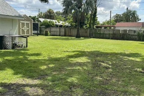 House in Saint Petersburg, Florida 2 bedrooms, 80.36 sq.m. № 1837478 - photo 11
