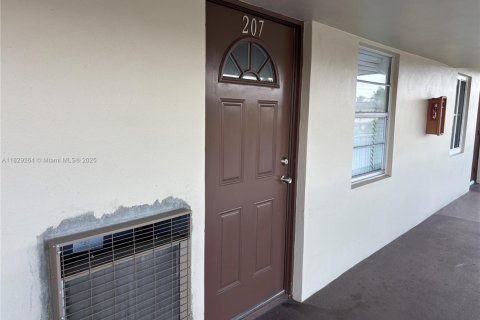 Condo in Margate, Florida, 2 bedrooms  № 1804402 - photo 3