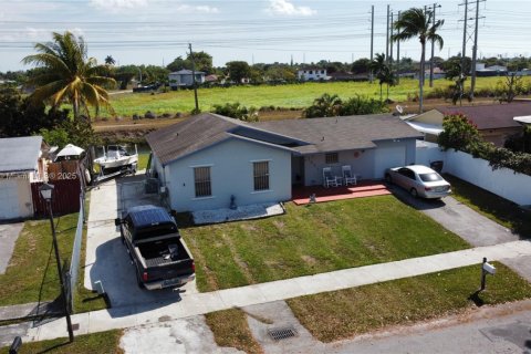 Villa ou maison à vendre à Homestead, Floride: 3 chambres, 122.45 m2 № 1701334 - photo 30