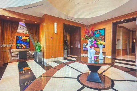 Condominio en venta en Miami, Florida, 1 dormitorio, 101.54 m2 № 2032814 - foto 8