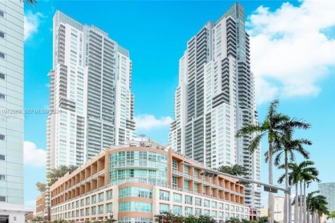 Condominio en venta en Miami, Florida, 1 dormitorio, 101.54 m2 № 2032814 - foto 10