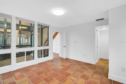 Condo in Sarasota, Florida, 2 bedrooms  № 1508303 - photo 24