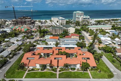 Condo in Sarasota, Florida, 2 bedrooms  № 1508303 - photo 3