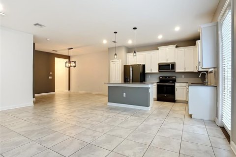 Townhouse in Kissimmee, Florida 4 bedrooms, 182 sq.m. № 2095967 - photo 15