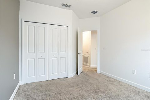 Townhouse in Kissimmee, Florida 4 bedrooms, 182 sq.m. № 2095967 - photo 26