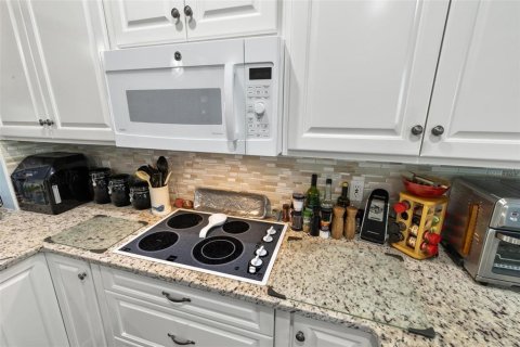 Купить виллу или дом в Палм-Кост, Флорида 6 комнат, 237.92м2, № 1560173 - фото 16