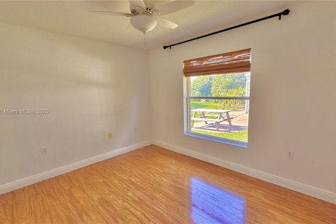 House in Port St. Lucie, Florida 3 bedrooms, 151.06 sq.m. № 1975032 - photo 22