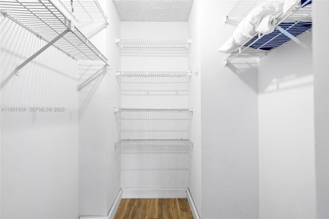 Снять в аренду кондоминиум в Халландейл-Бич, Флорида 1 спальня, 85.01м2, № 1991476 - фото 14