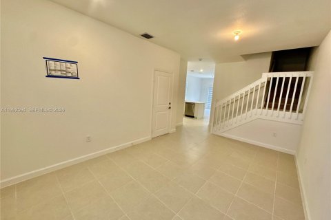 Touwnhouse à louer à Homestead, Floride: 3 chambres, 157.66 m2 № 2058915 - photo 19