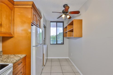 Condominio en alquiler en Tampa, Florida, 3 dormitorios, 120.31 m2 № 1900780 - foto 9