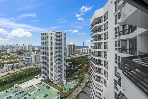 Купить кондоминиум в Авентура, Флорида 2 спальни, 109.72м2, № 1850397 - фото 4