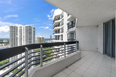 Купить кондоминиум в Авентура, Флорида 2 спальни, 109.72м2, № 1850397 - фото 28